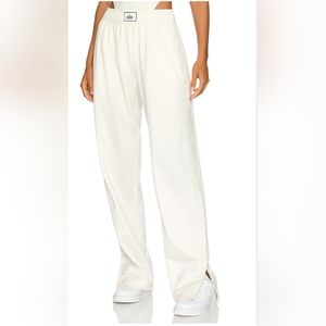 ALO Prizewinner Panta Ivory- like new